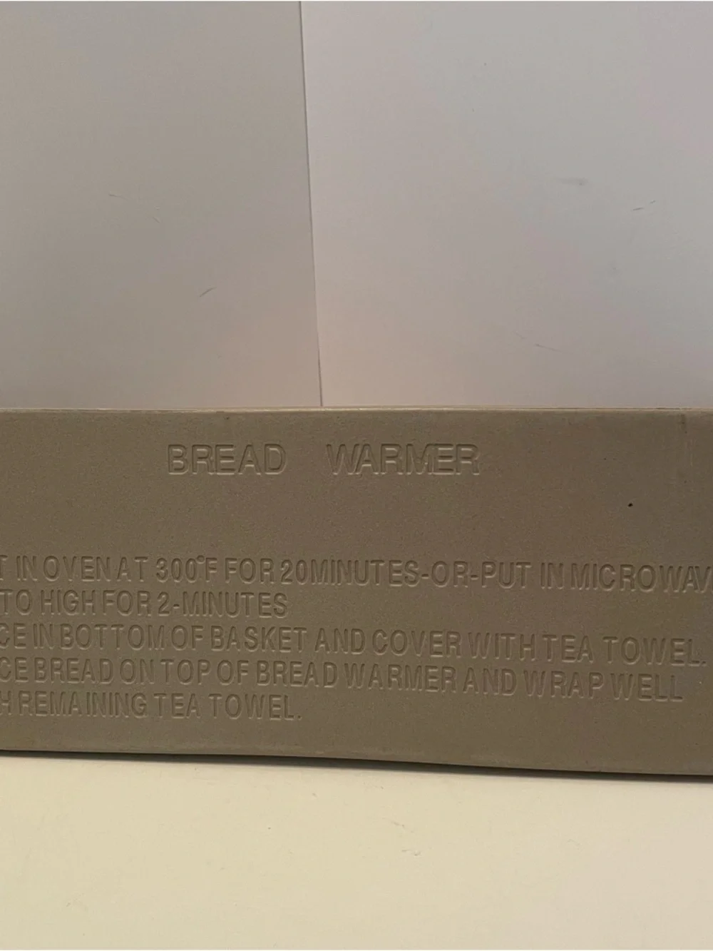 Bread Warmer Stoneware Warming Stone Gray‎ Embossed Wheat Basket Design 11.25”